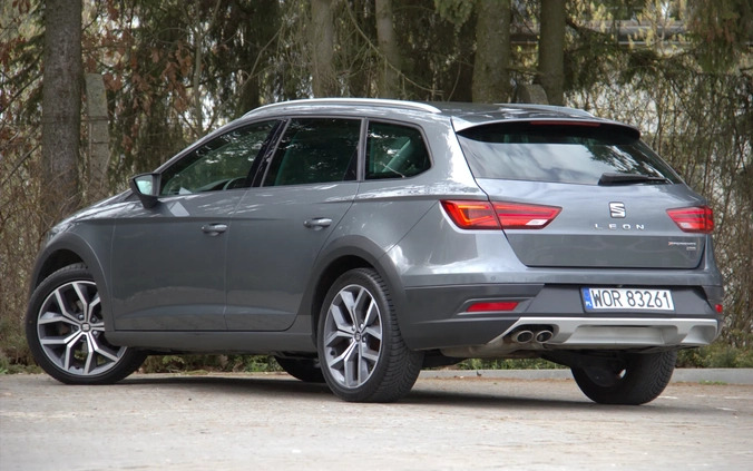 Seat Leon cena 54900 przebieg: 167000, rok produkcji 2017 z Boguszów-Gorce małe 466